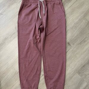 Vuori DreamKnit Performance Joggers in Tamarind Heather, size medium